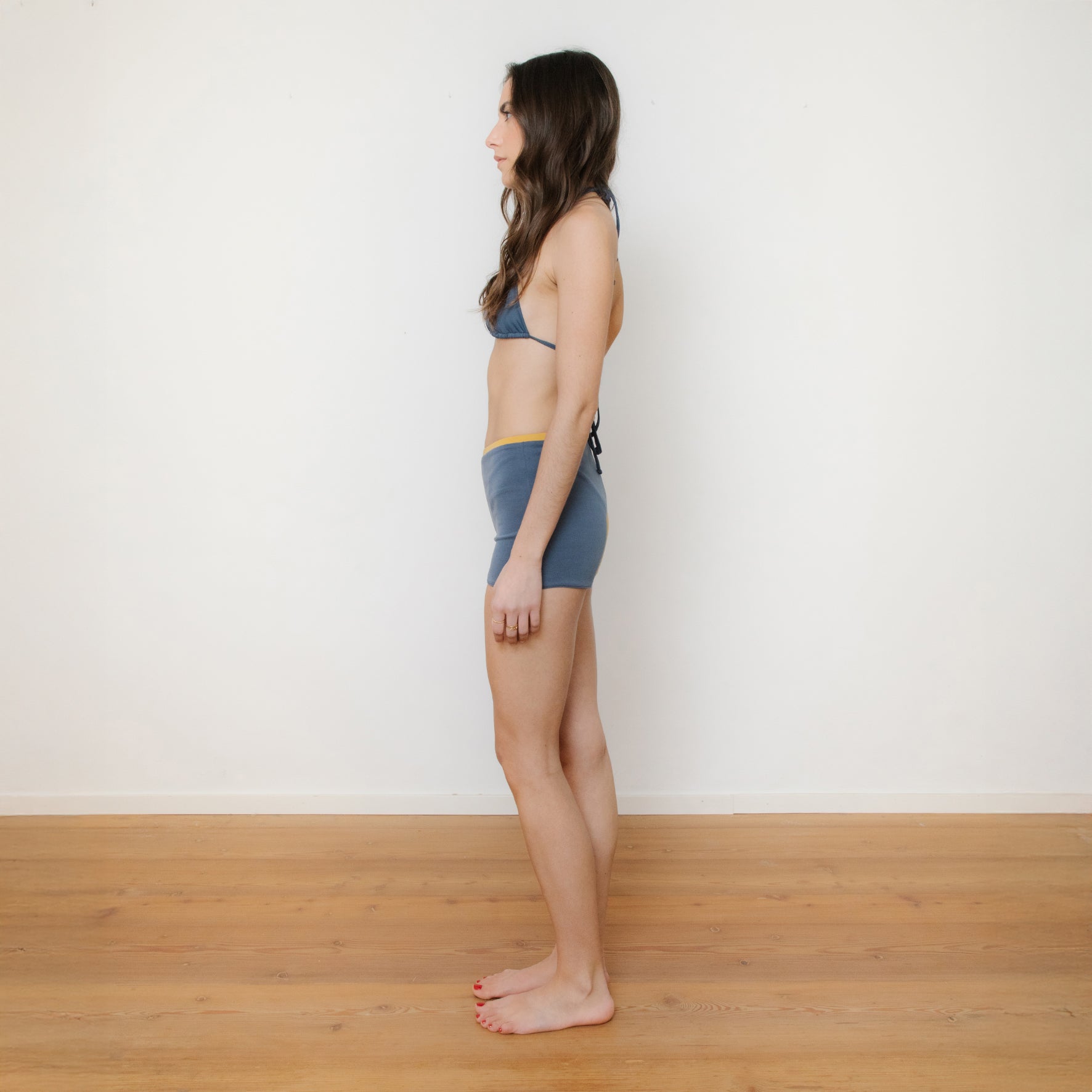the-hold shorts blue/mustard